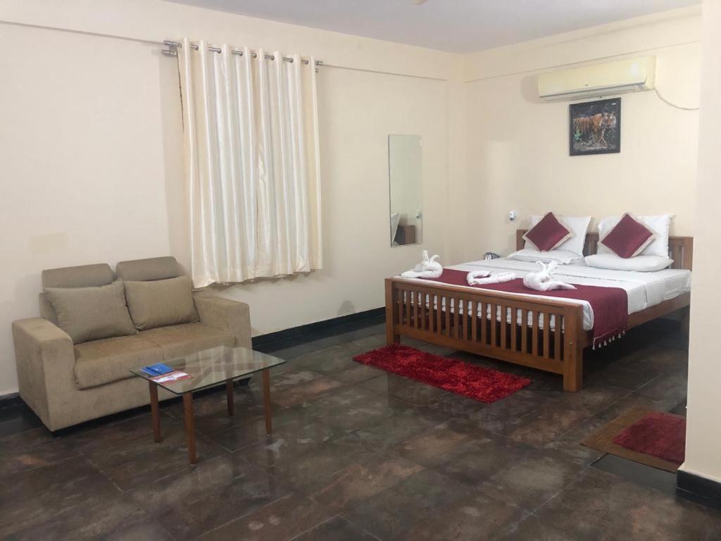 Kstdc Hotel Mayura Pavithra Yediyur Kunigal 外观 照片