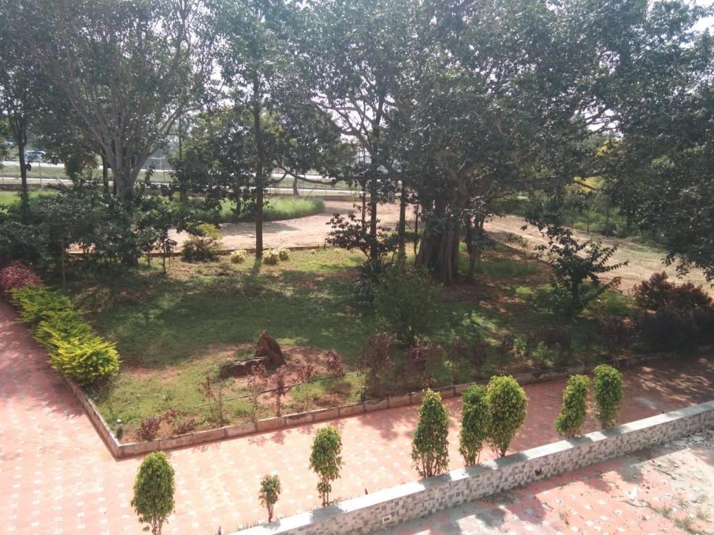 Kstdc Hotel Mayura Pavithra Yediyur Kunigal 外观 照片